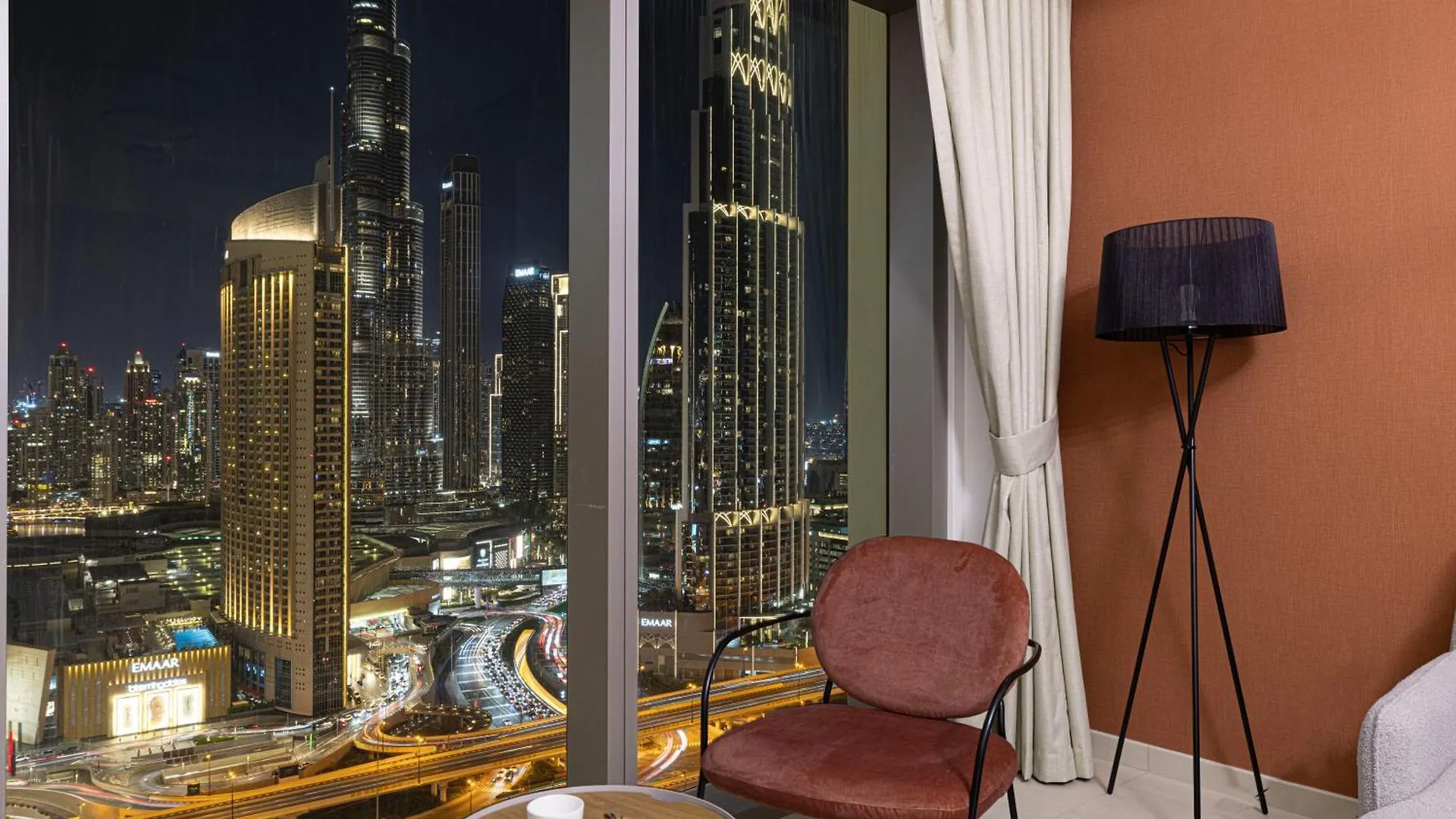 Terrahome Downtown Views 2 Walk To Dubai Mall アパート