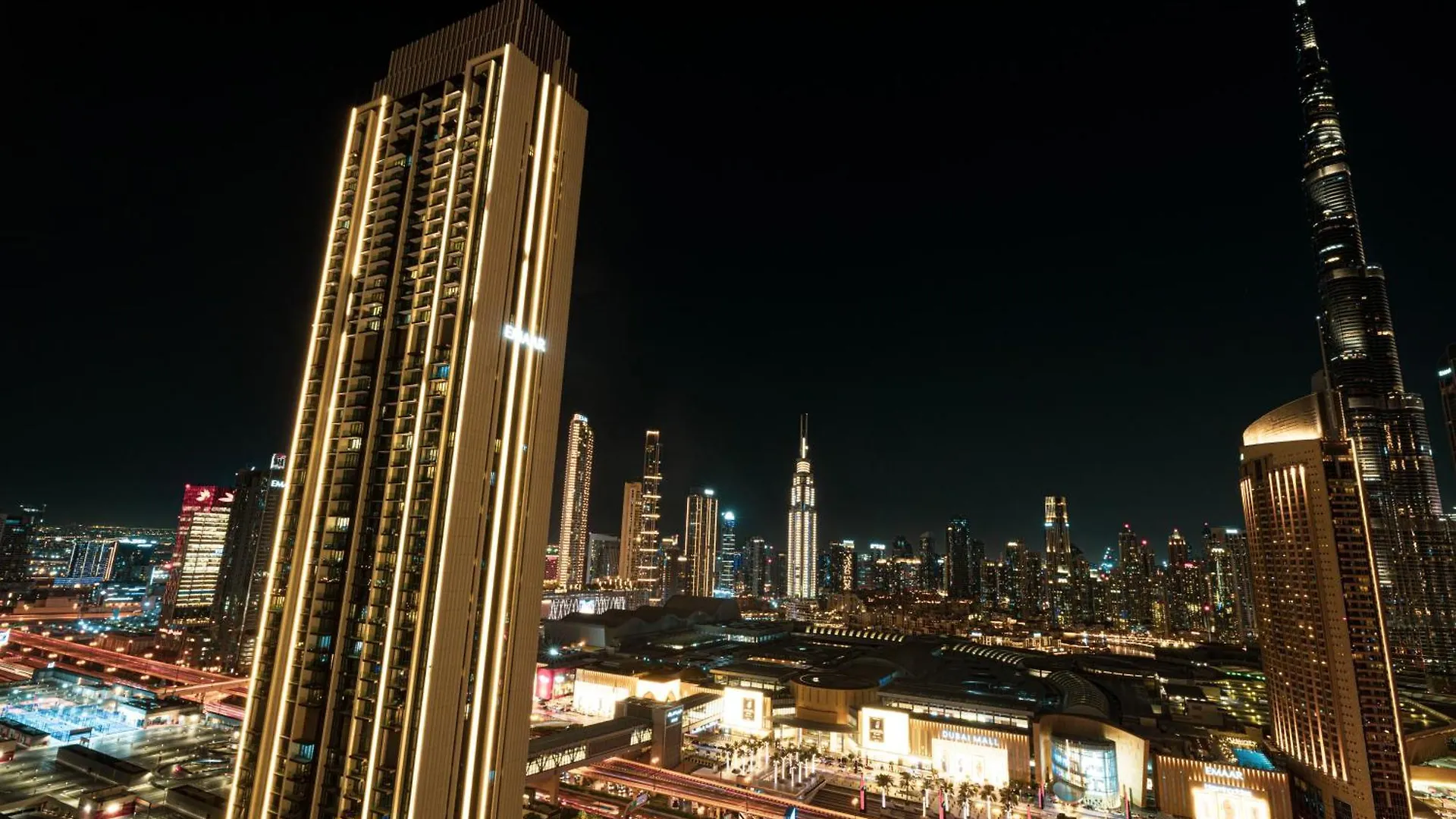 アパート Terrahome Downtown Views 2 Walk To Dubai Mall アラブ首長国連邦
