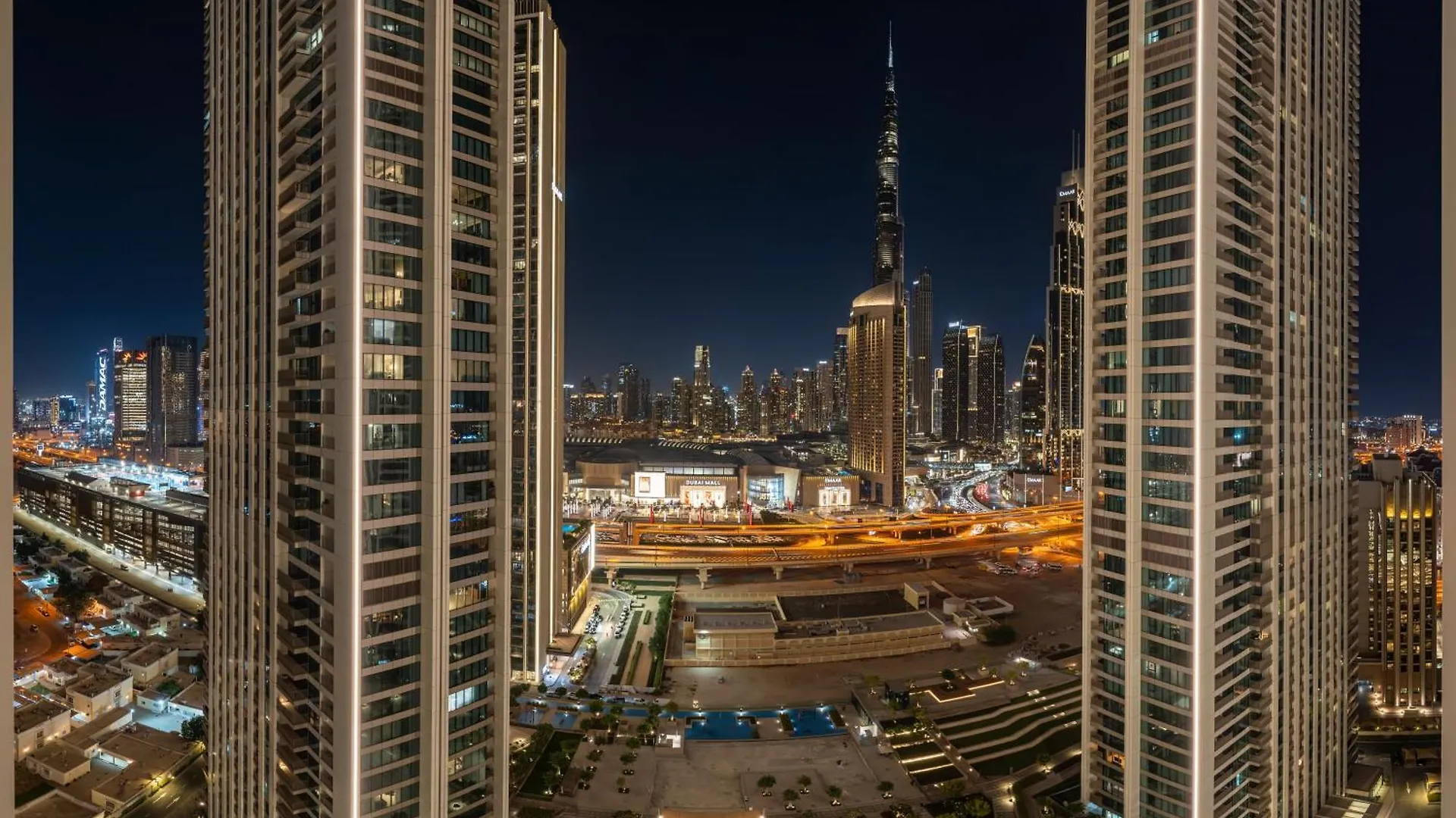 アパート Terrahome Downtown Views 2 Walk To Dubai Mall アラブ首長国連邦